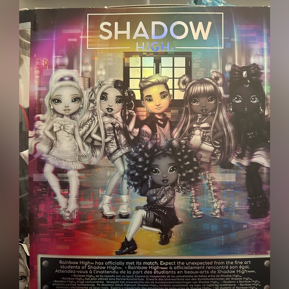 Shadow High Doll Luna Madison - Picture 2 of 2